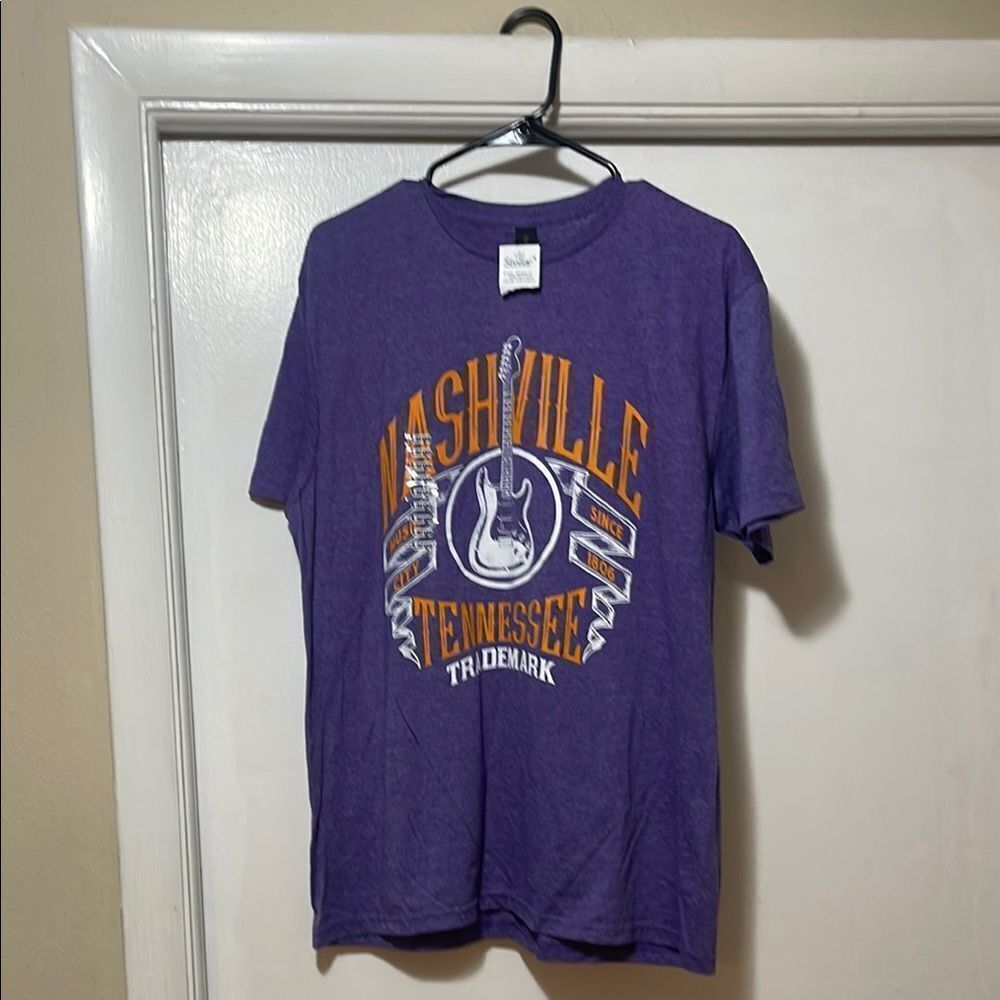 NWT Nashville, Tennessee T-shirt size large